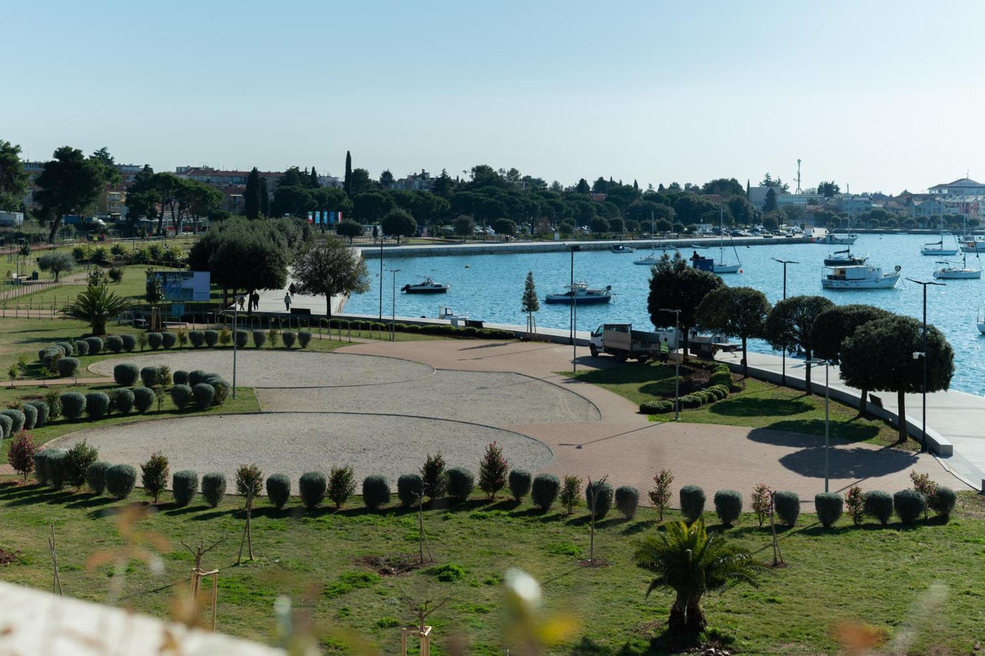The Garden Palace Umag By Locap Group Exterior foto